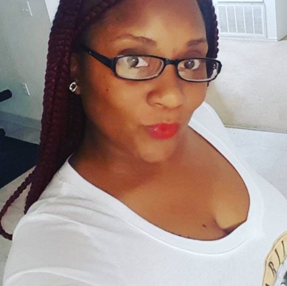 Meet your Posher, Anastasia - Picture 4 of 6